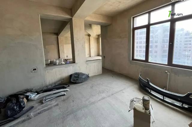 5 սենյականոց բնակարան նորակառույց շենքում Աբովյան փողոցում, 225 քմ, 6/14 հարկ, 3+ սանհանգույց