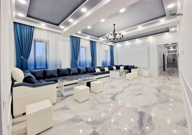 Բազմաֆունկցիոնալ գույք, Թբիլիսյան խճուղի Քանաքեռ Զեյթունում, 2000 ք.մ.