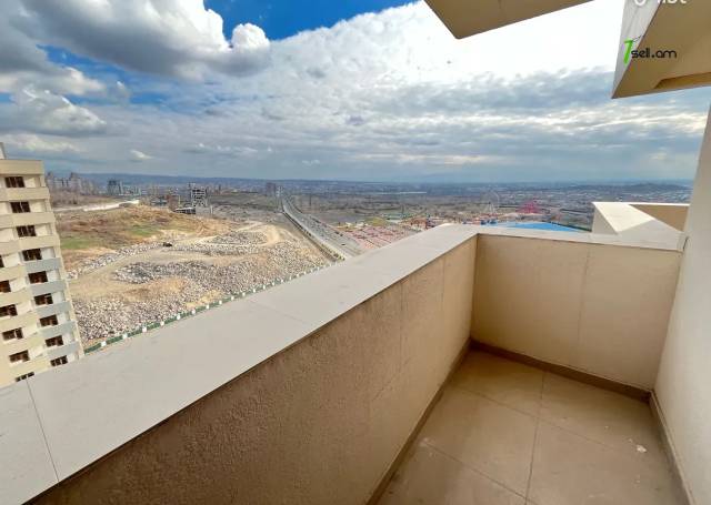 3 սենյականոց բնակարան նորակառույց շենքում Մոնթե Մելքոնյան փողոցում, 100 ք.մ., 2 սանհանգույց