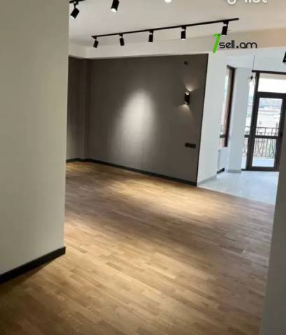 3 սենյականոց բնակարան նորակառույց շենքում Հրաչյա Ներսիսյան փողոցում, 96 ք.մ., 2 սանհանգույց