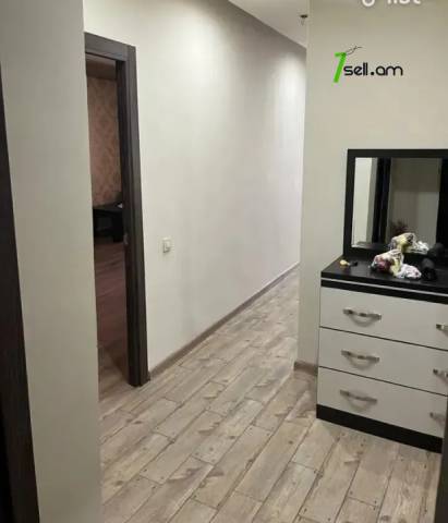 2 սենյականոց բնակարան Տիգրան Պետրոսյան փողոցում, 68 քմ, 3/9 հարկ, կապիտալ վերանորոգված