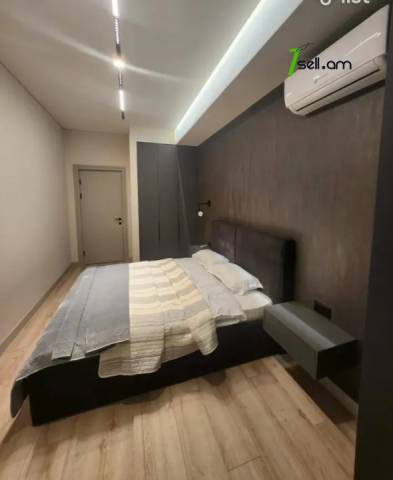 3 սենյականոց բնակարան նորակառույց շենքում Ալեք Մանուկյան փողոցում, 73 ք.մ., նախավերջին հարկ