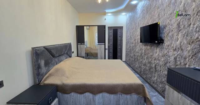 Երկու հարկանի քարե տուն Նար-Դոսի փողոցում կենտրոնում, 400 քմ, 3+ սանհանգույց, կապիտալ վերանորոգված