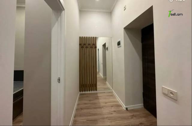 2 սենյականոց բնակարան Խանջյան փողոցում, 39 ք.մ., դիզայներական ոճով վերանորոգված, քարե շենք