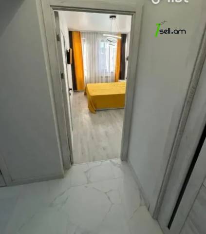 2 սենյականոց բնակարան, Մարգարյան փողոցի 2-րդ նրբանցք, 68 ք.մ., նախավերջին հարկ, բարձր առաստաղներ