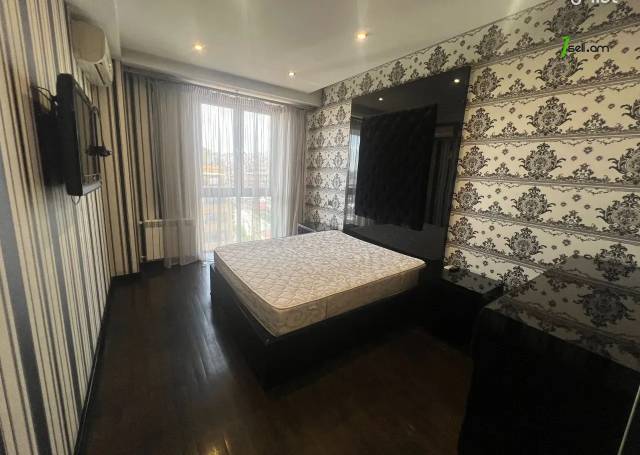 3 սենյականոց բնակարան նորակառույց շենքում Վարդանանց փողոցում, 134 քմ, 18/22 հարկ, 2 սանհանգույց