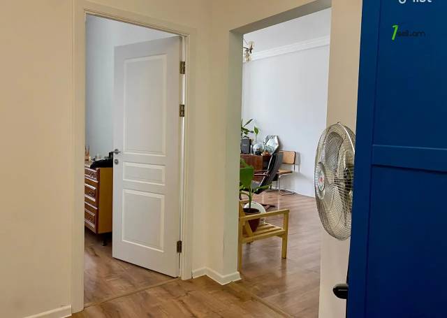 2 սենյականոց բնակարան նորակառույց շենքում Գրիբոյեդովի փողոցում, 70 քմ, 13/16 հարկ, բարձր առաստաղներ