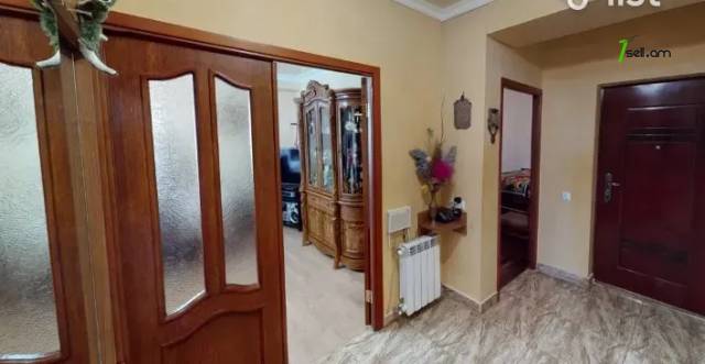 4 սենյականոց բնակարան Աշխաբադի փողոցում, 108 ք.մ., մի քանի պատշգամբ, կապիտալ վերանորոգված