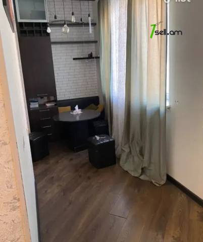 3 սենյականոց բնակարան Կոմիտասի պողոտայում, 80 ք.մ., 2/5 հարկ, բարձր առաստաղներ, եվրովերանորոգված