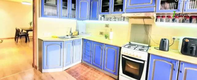 4 սենյականոց բնակարան Սարյանի փողոցում, 93 ք.մ., 6/8 հարկ, 2 սանհանգույց, եվրովերանորոգված