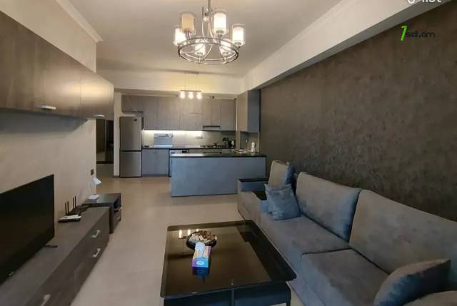 2 սենյականոց բնակարան նորակառույց շենքում Պարոնյան փողոցում, 77 ք.մ., 6/14 հարկ, բարձր առաստաղներ