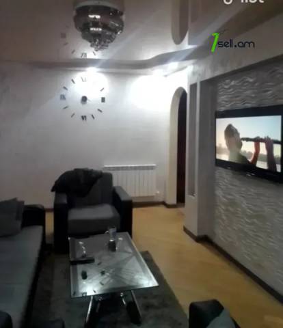 3 սենյականոց բնակարան Սամվել Սաֆարյան փողոցում, 76 քմ, 1/5 հարկ, դիզայներական ոճով վերանորոգված