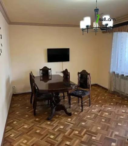 3 սենյականոց բնակարան Կոմիտասի պողոտայում, 99 քմ, 2/9 հարկ, 2 սանհանգույց, մասնակի վերանորոգում
