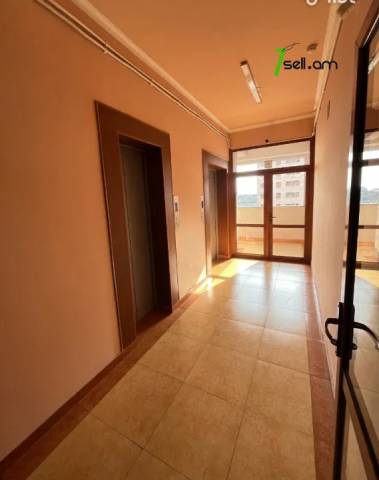 3 սենյականոց բնակարան նորակառույց շենքում Ծարավ աղբյուրի փողոցում, 101 ք.մ., 9/16 հարկ