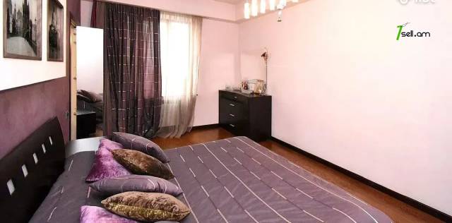 3 սենյականոց բնակարան նորակառույց շենքում Ադոնցի փողոցում, 110 ք.մ., 9/18 հարկ, 2 սանհանգույց