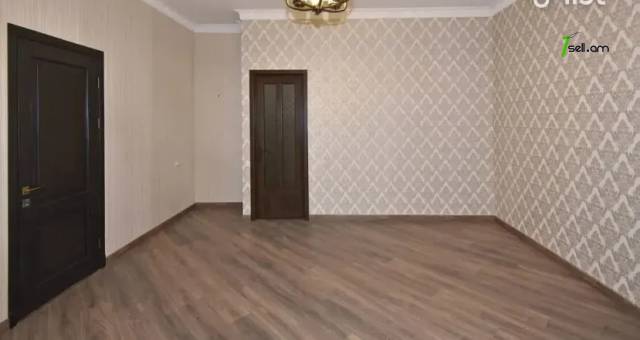 Երկու հարկանի քարե տուն Քաջազնունի փողոցում կենտրոնում, 600 ք.մ., 3+ սանհանգույց