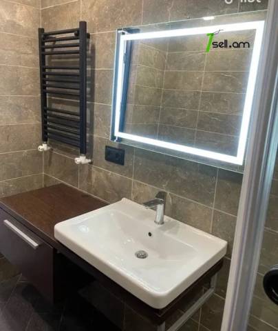 2 սենյականոց բնակարան նորակառույց շենքում Կոմիտասի պողոտայում, 94 ք.մ., բարձր առաստաղներ, 11/16 հարկ