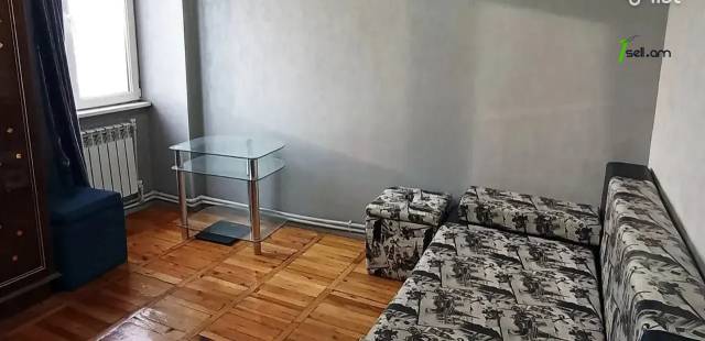 3 սենյականոց բնակարան Արցախի պողոտայում, 71 ք.մ., նախավերջին հարկ, կապիտալ վերանորոգված