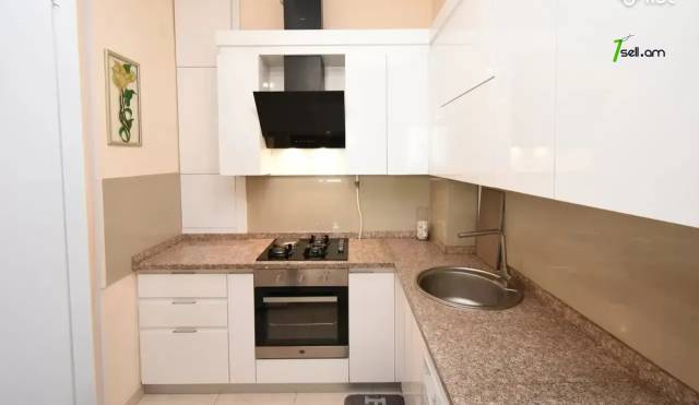 3 սենյականոց բնակարան նորակառույց շենքում Պարույր Սևակի փողոցում, 88 ք.մ., 2 սանհանգույց