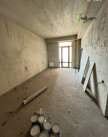 Ընդարձակ 4 սենյականոց բնակարան նորակառույց շենքում Աբովյան փողոցում, 225 քմ, 6/14 հարկ