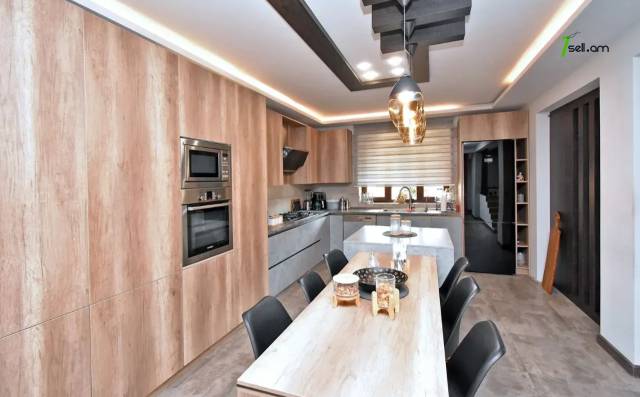 Երկու հարկանի քարե տուն, Նոյ թաղամաս Մալաթիա Սեբաստիայում, 1020 ք.մ., 3+ սանհանգույց