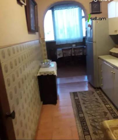 3 սենյականոց բնակարան Արաբկիրում, 77 ք.մ., կոսմետիկ վերանորոգում